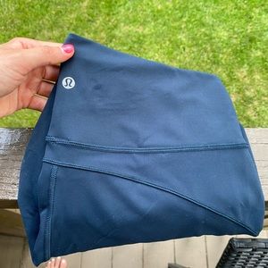 Full length navy Lululemon leggings